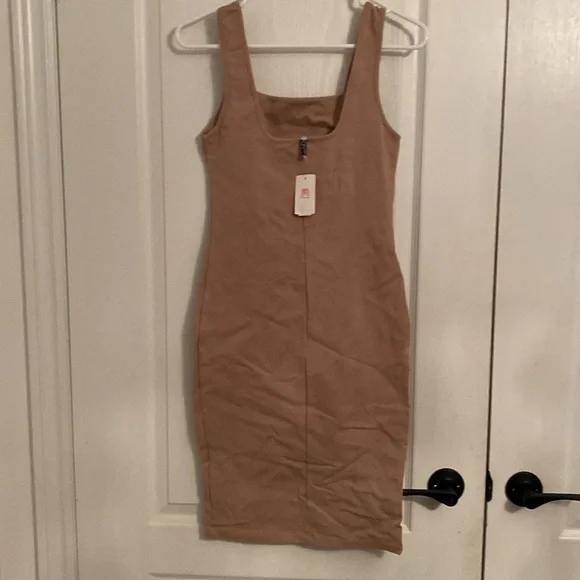 Fitted Dress - Picture 2 of 5